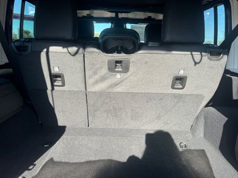 New 2026 Jeep Wrangler Unlimited Rubicon w/ Safety Group image 22