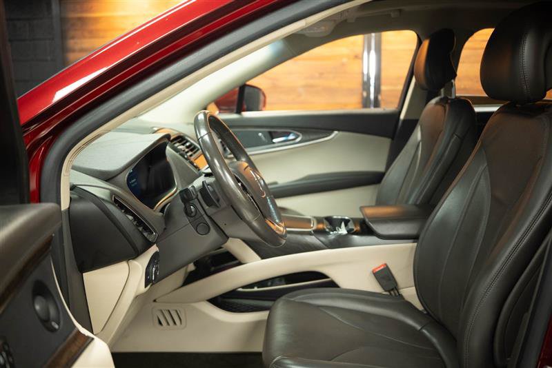 Used 2019 Lincoln Nautilus Reserve AWD/4WD image 9