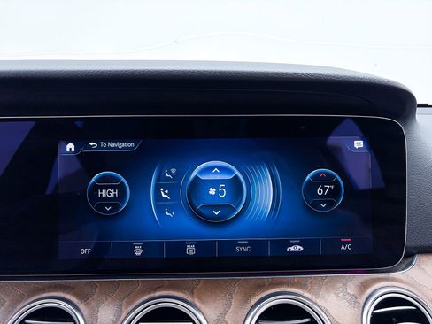 Used 2022 Mercedes-Benz E 350 Sedan image 26