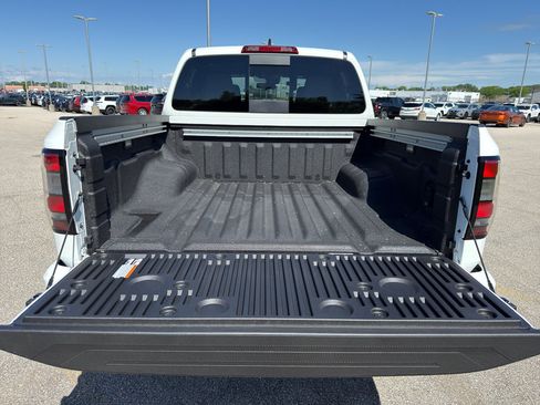 New 2026 Nissan Frontier SV AWD/4WD image 8