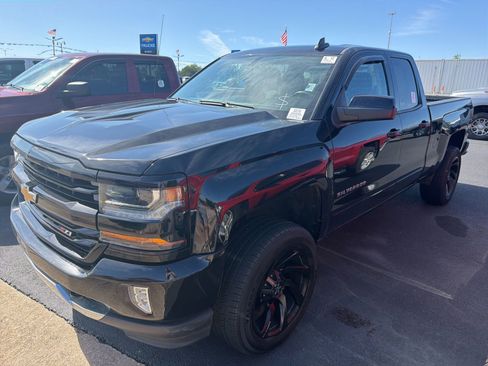 Used 2017 Chevrolet Silverado 1500 LT w/ All Star Edition AWD/4WD image 2