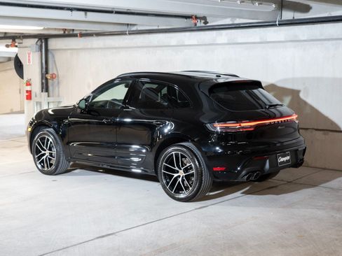 Certified 2026 Porsche Macan AWD/4WD image 3