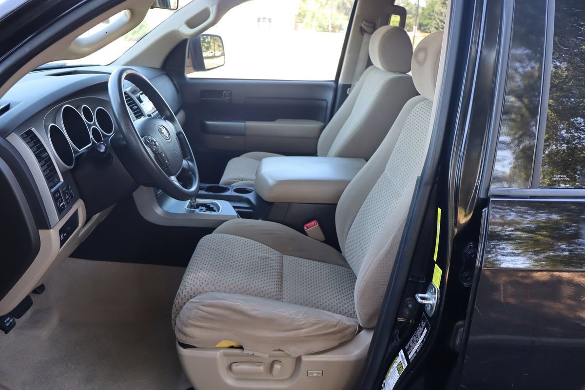 Used 2010 Toyota Tundra 2WD CrewMax w/ SR5 Pkg image 19
