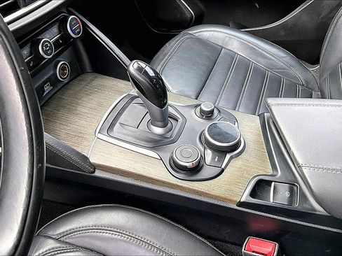 Used 2019 Alfa Romeo Stelvio Ti Lusso w/ Quick Order Package 22X Lusso image 14