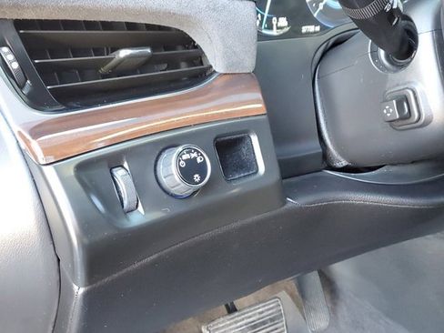 Used 2020 Cadillac Escalade Luxury image 22