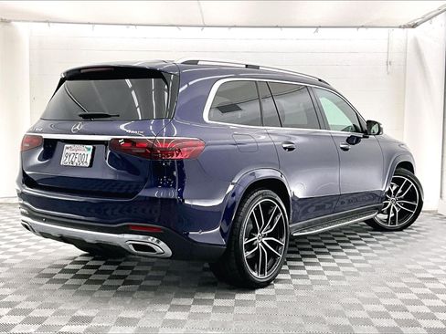 Used 2026 Mercedes-Benz GLS 450 4MATIC image 11