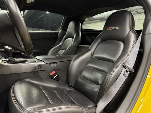 Used 2006 Chevrolet Corvette Z06 w/ Preferred Equipment Group RWD image 22