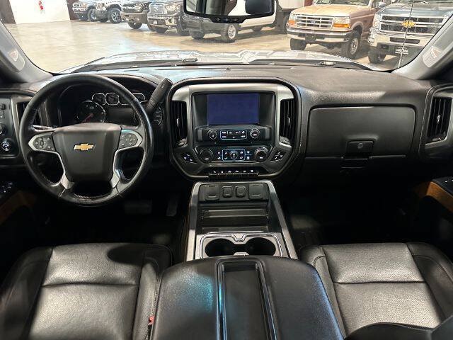 Used 2015 Chevrolet Silverado 2500 LTZ AWD/4WD image 18