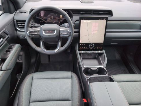 Used 2026 GMC Terrain AT4 w/ Convenience Package III AWD/4WD image 32