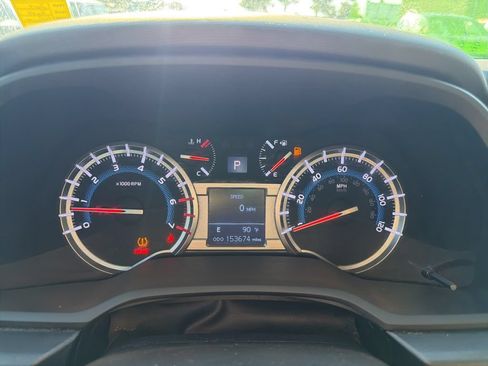Used 2019 Toyota 4Runner TRD Off-Road Premium AWD/4WD image 9