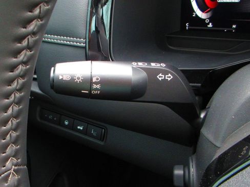 New 2026 Nissan Pathfinder Platinum image 25