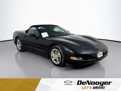 Used 2004 Chevrolet Corvette Convertible w/ Preferred Equipment Group RWD image 1