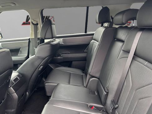 Used 2025 Hyundai Santa Fe SEL AWD/4WD image 10
