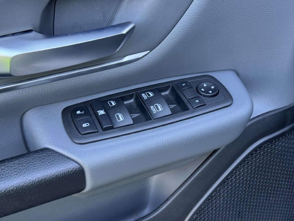 Used 2022 RAM 1500 Big Horn AWD/4WD image 29