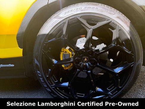 Used 2023 Lamborghini Urus Performante AWD/4WD image 51