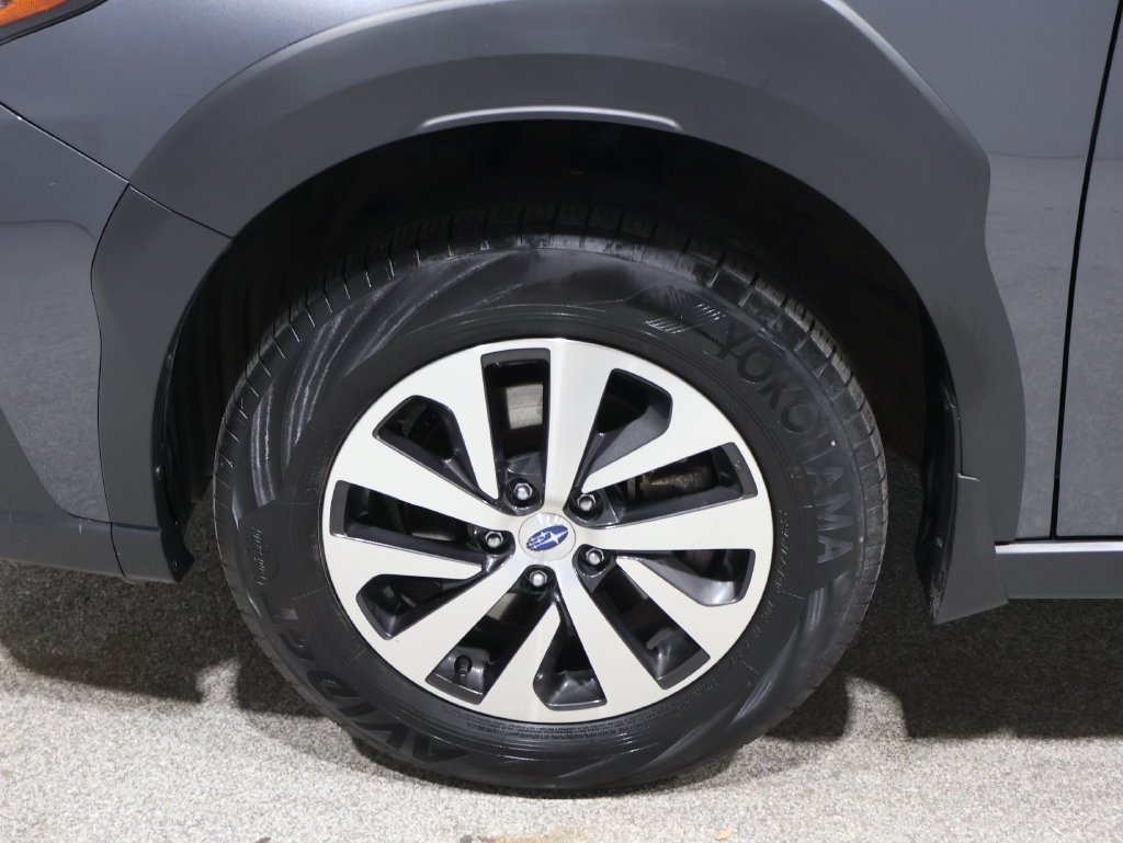 Used 2025 Subaru Outback Premium AWD/4WD image 8