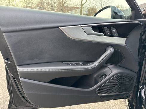 Used 2022 Audi A4 2.0T Premium Plus w/ Premium Plus Package image 18