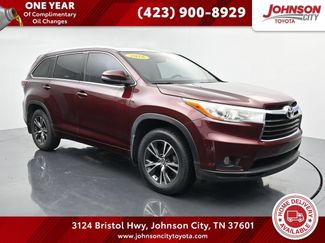 Used 2016 Toyota Highlander XLE AWD/4WD video 1