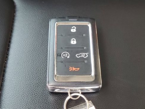 Used 2023 Jeep Grand Cherokee L Limited image 42