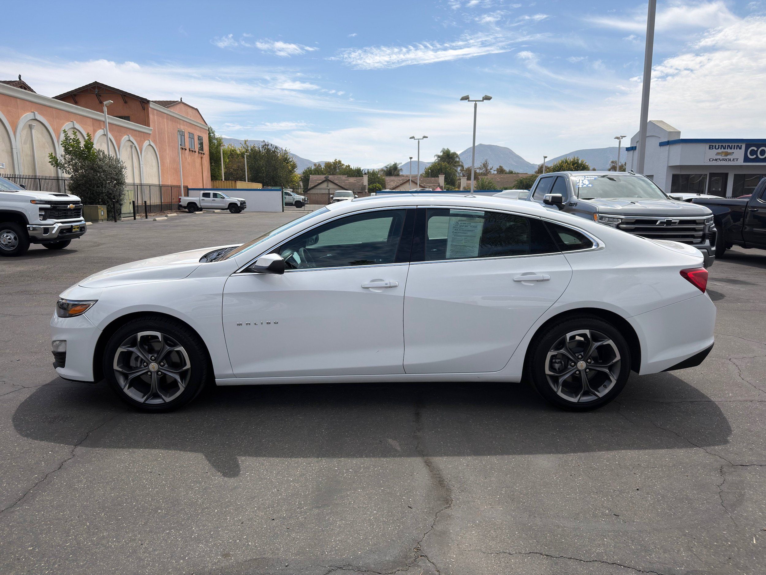 Used 2024 Chevrolet Malibu LT FWD image 6