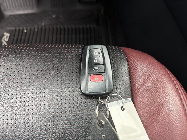 Used 2019 Toyota RAV4 XLE w/ Convenience Package AWD/4WD image 32