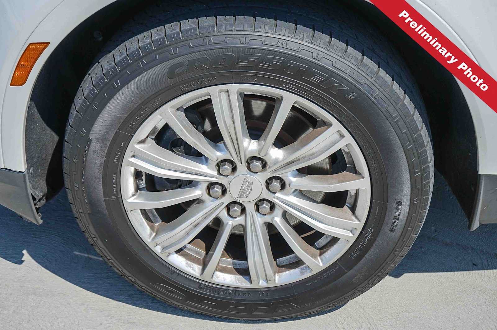 Used 2018 Cadillac XT5 FWD image 11