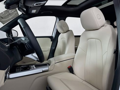 New 2026 Mercedes-Benz GLB 250 image 16