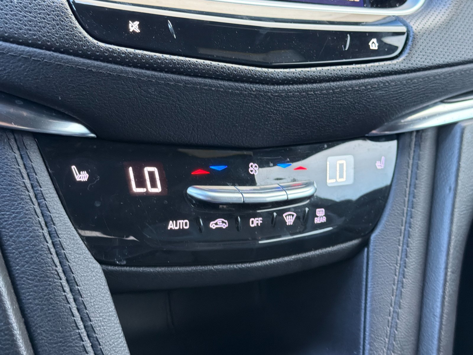 Used 2023 Cadillac XT5 Premium Luxury AWD/4WD image 22