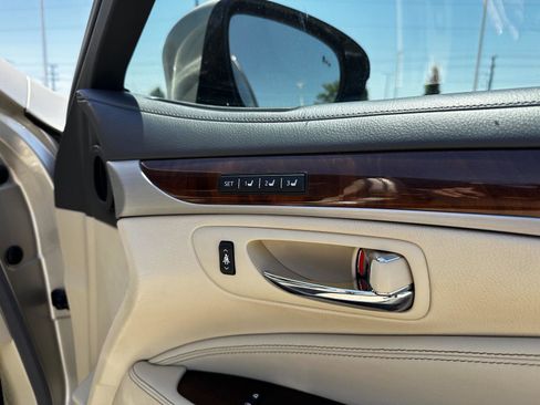 Used 2013 Lexus LS 460 w/ Comfort Pkg RWD image 29
