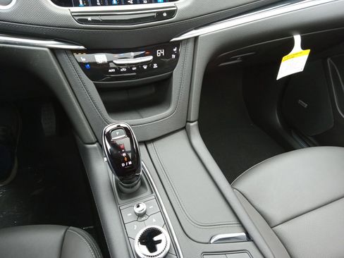 New 2026 Cadillac XT5 Premium Luxury w/ LPO, ONYX Package image 19