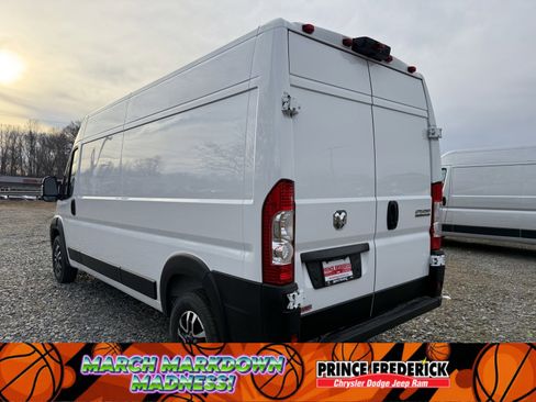 New 2026 RAM ProMaster 2500 w/ Quick Order Package 22G SLT image 5