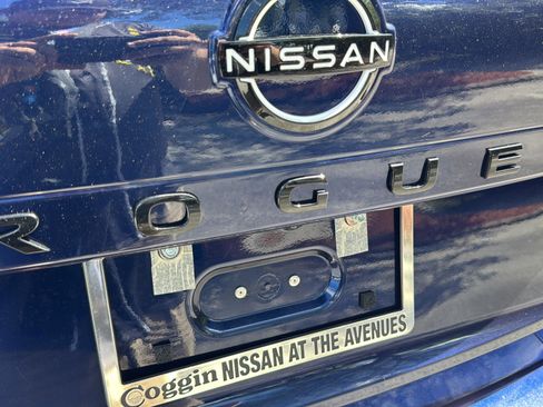 New 2026 Nissan Rogue SV FWD image 30