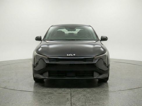 Used 2025 Kia K4 LXS image 2