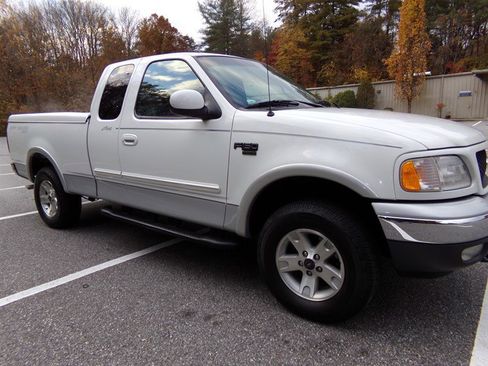 Used 2001 Ford F150 Lariat image 7