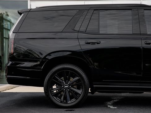 Used 2026 Cadillac Escalade Sport AWD/4WD image 40