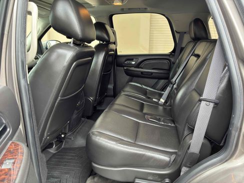 Used 2011 GMC Yukon Denali AWD/4WD image 48