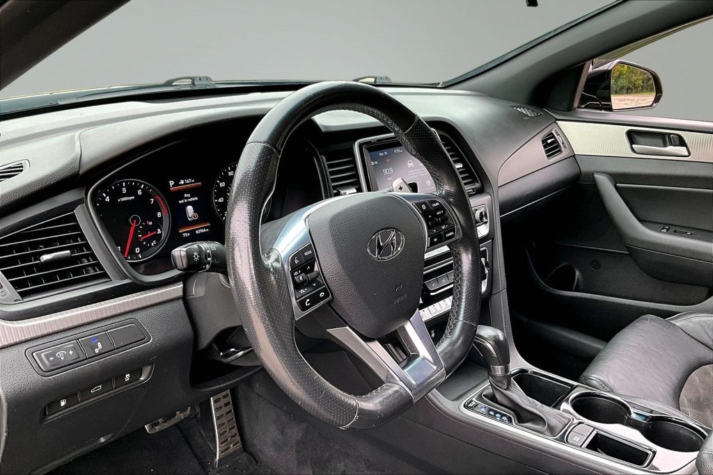 Used 2018 Hyundai Sonata Sport w/ Winter Weather Package FWD image 14