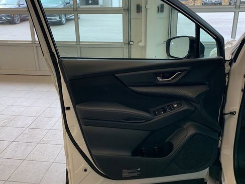 Used 2023 Subaru Ascent Premium w/ Convenience Package image 13