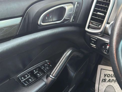 Used 2016 Porsche Cayenne GTS w/ Premium Package Plus image 27