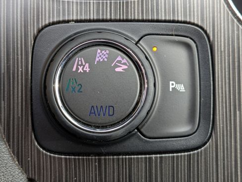 Used 2018 GMC Acadia SLT image 25