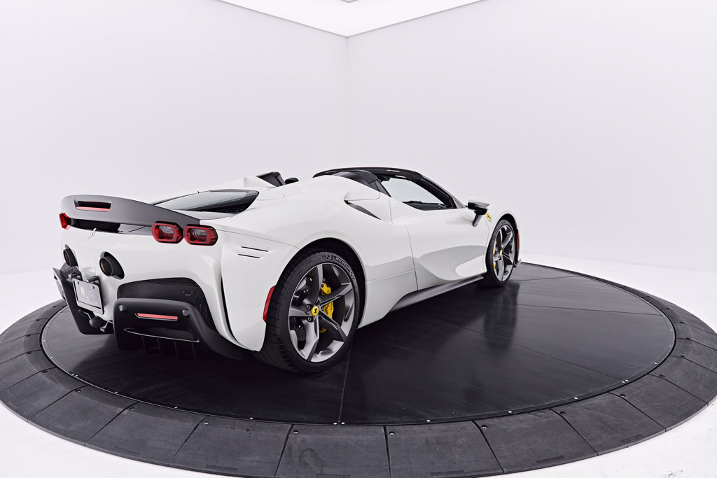Used 2022 Ferrari SF90 Spider AWD/4WD image 22
