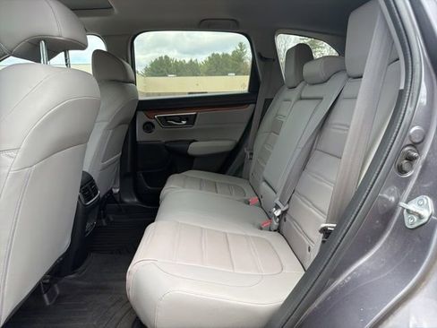 Used 2022 Honda CR-V Touring image 9