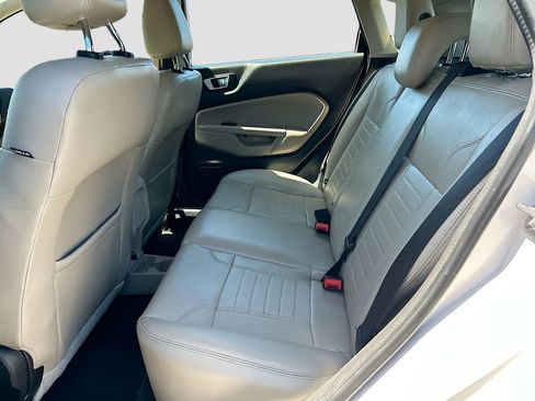 Used 2016 Ford Fiesta Titanium FWD image 25
