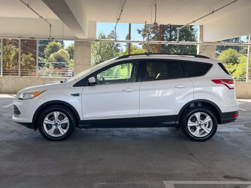 Used 2014 Ford Escape SE w/ Equipment Group 201A FWD image 8