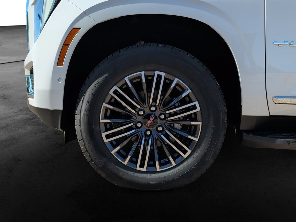 New 2026 GMC Yukon Elevation w/ Elevation Premium Package AWD/4WD image 11