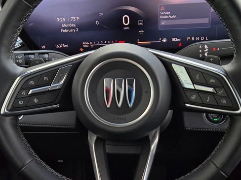 Used 2025 Buick Enclave Preferred image 16