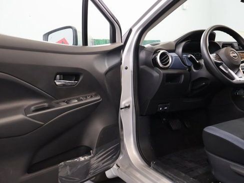 New 2025 Nissan Versa SV w/ Trunk Package FWD image 8