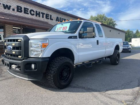 Used 2016 Ford F250 XL w/ Power Equipment Group AWD/4WD image 2