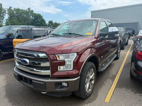 Used 2015 Ford F150 Lariat w/ Equipment Group 502A Luxury AWD/4WD image 3