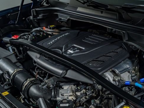 Used 2025 Maserati Grecale Modena image 46